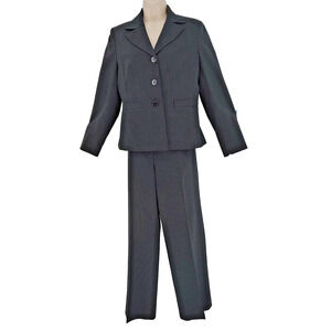 Suit Studio Woman Black Pinstripe Suit Jacket Pants Size 6 Fully Lined Front Fly